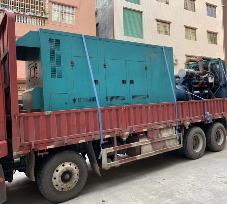 察隅如何在不同负载率下确保 400KW 柴油发电机组的正常运行？
